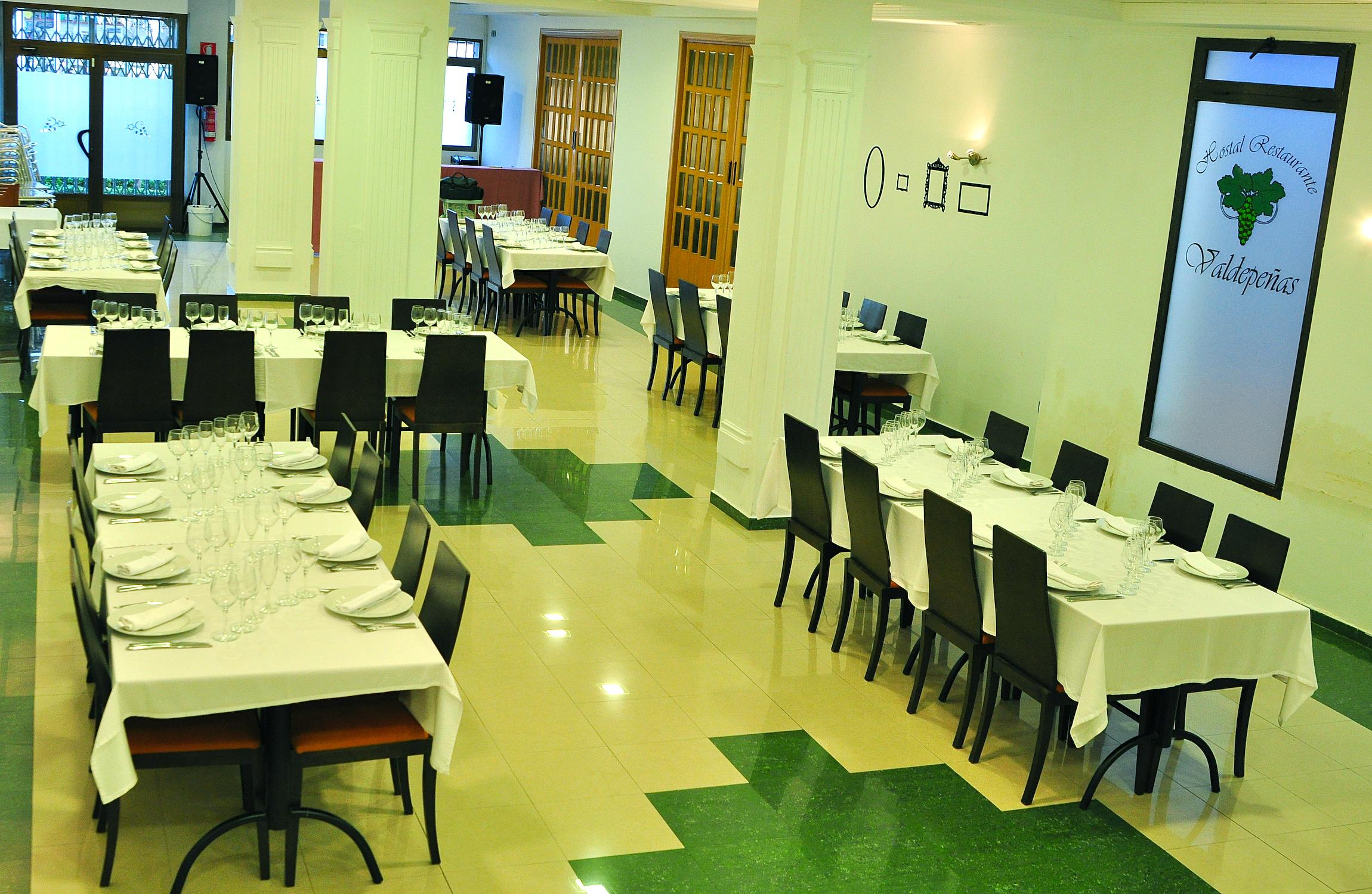 Hostal Valdepenas By Bossh Hotels Zewnętrze zdjęcie