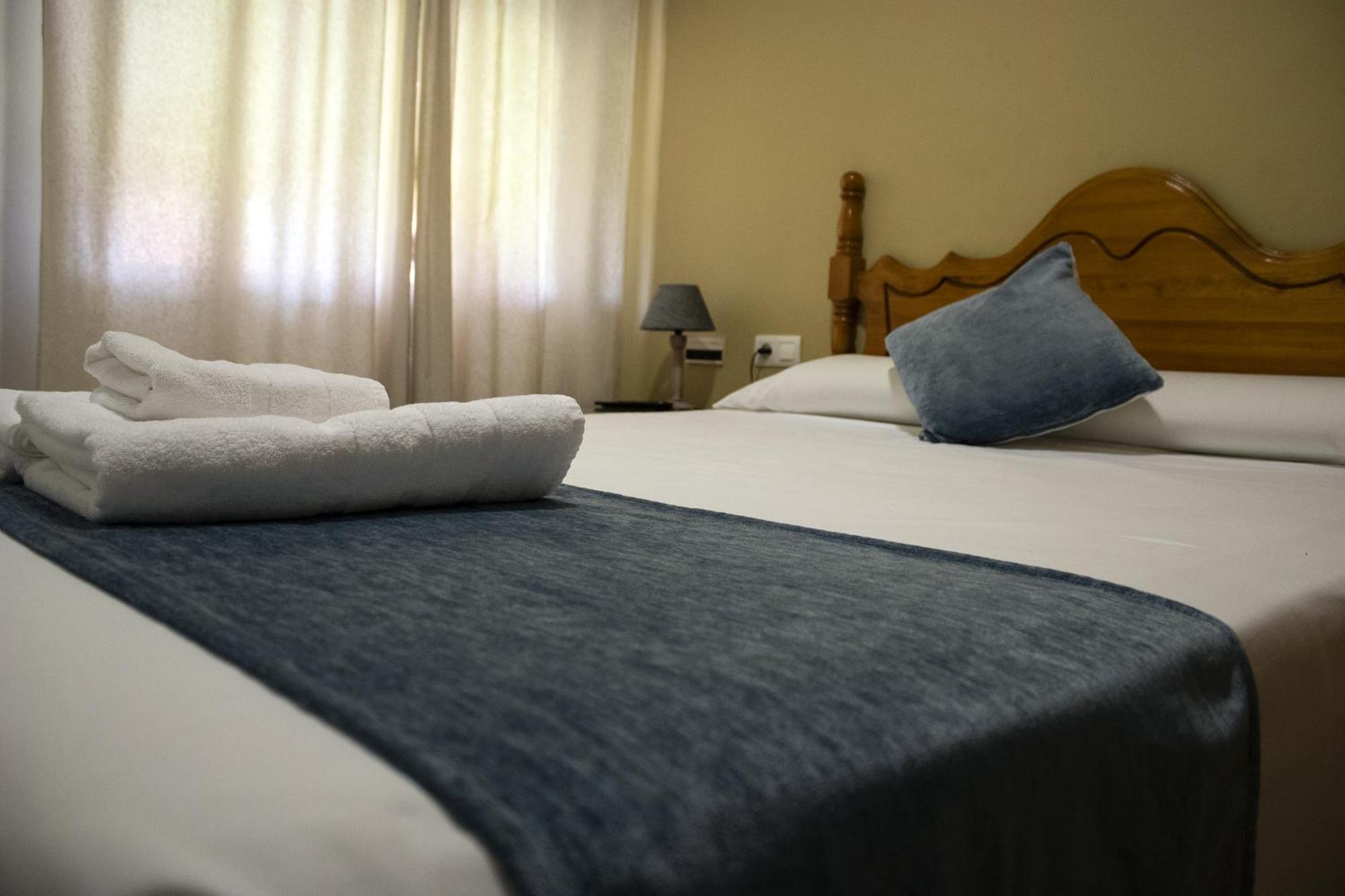 Hostal Valdepenas By Bossh Hotels Zewnętrze zdjęcie