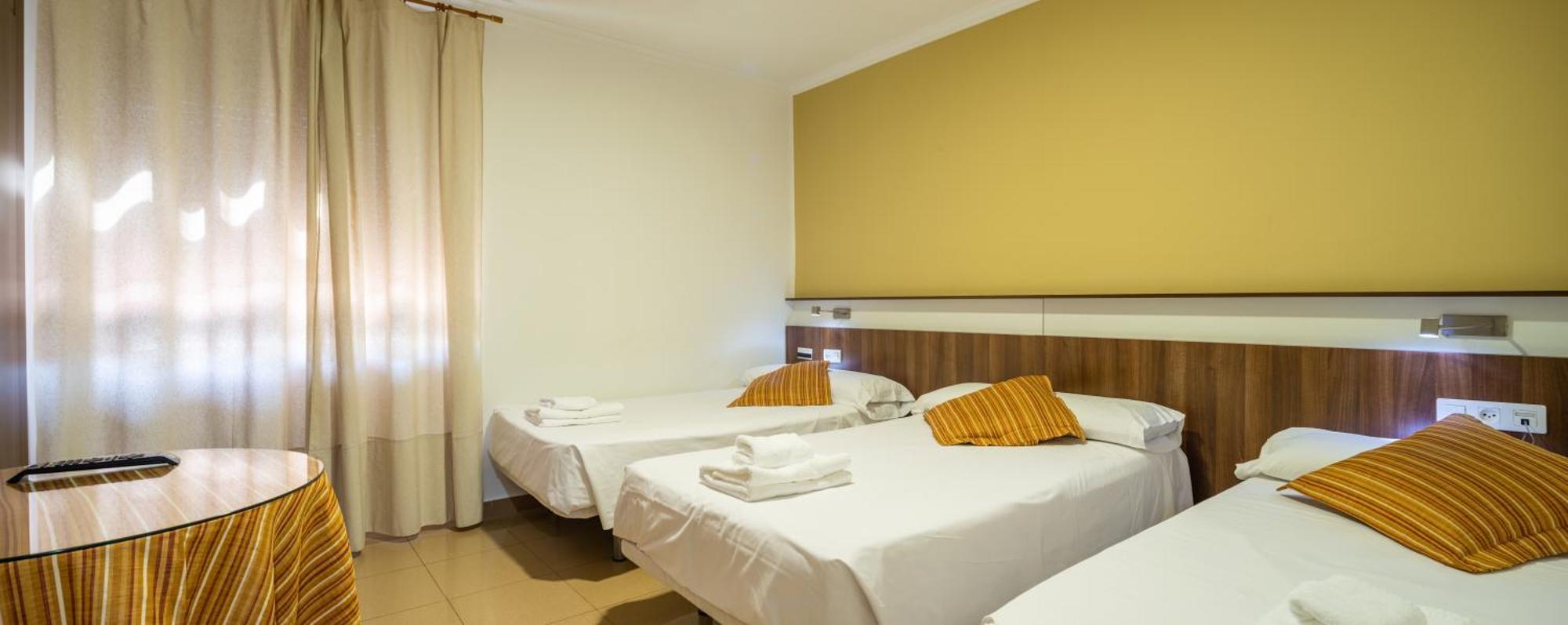 Hostal Valdepenas By Bossh Hotels Zewnętrze zdjęcie